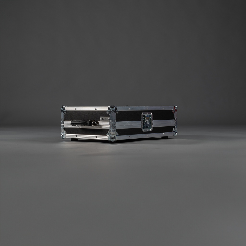 [TPL000176-003] Flightcase für Pioneer CDJ 3000 (Schwarz, Akzentfarbe: Schwarz, ohne Tourlabelschale)