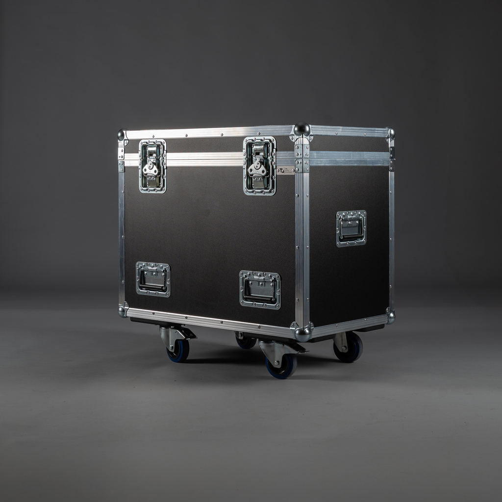 [TPL000161-002] Flight case for displays up to 32" [Universal - incl. 4 dividers] (Black, Accent colour: black, without tour label dish, without stacking dish, without engraving, 2 braked castors, without rubber feet)