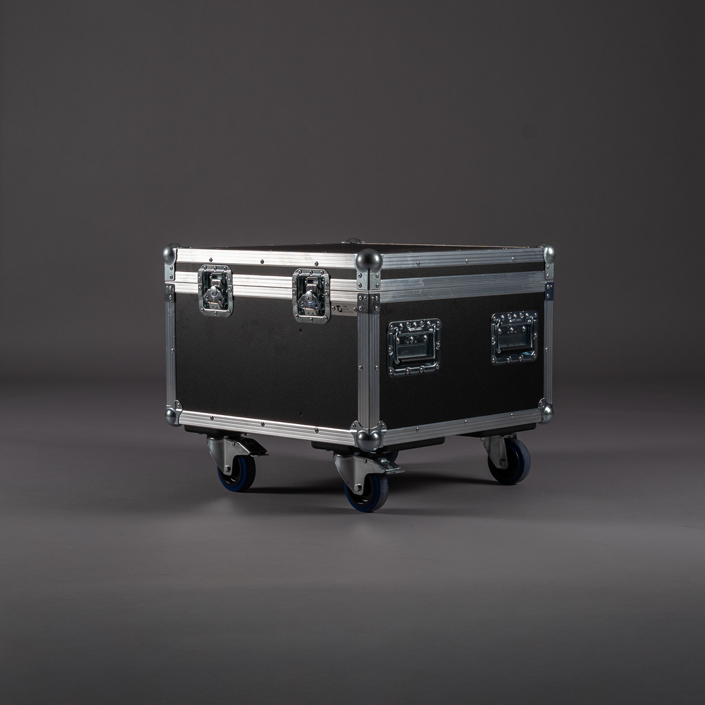 [TPL000790-001] Flightcase für 6x Litecraft BX.7 (Schwarz, Akzentfarbe: Schwarz, Einbauschale für powerCON® TRUE1 Kombi-Buchse, ohne Tourlabelschale, ohne Stapelmulden, ohne Gravur, 2 gebremste Rollen)